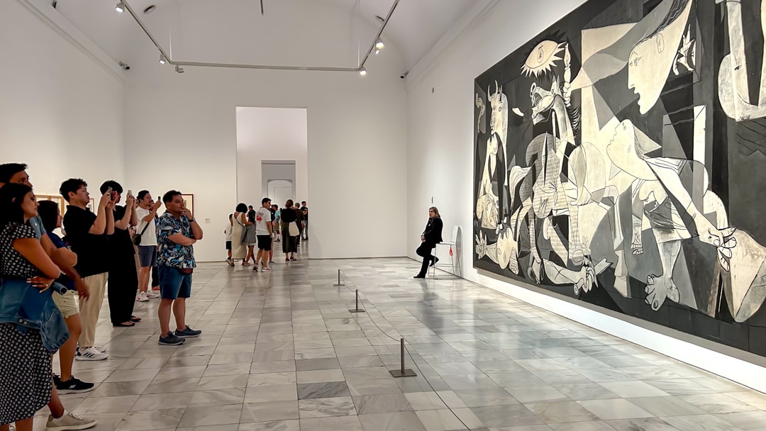 Acceso rápido al Museo Reina Sofía - Imagen 1
