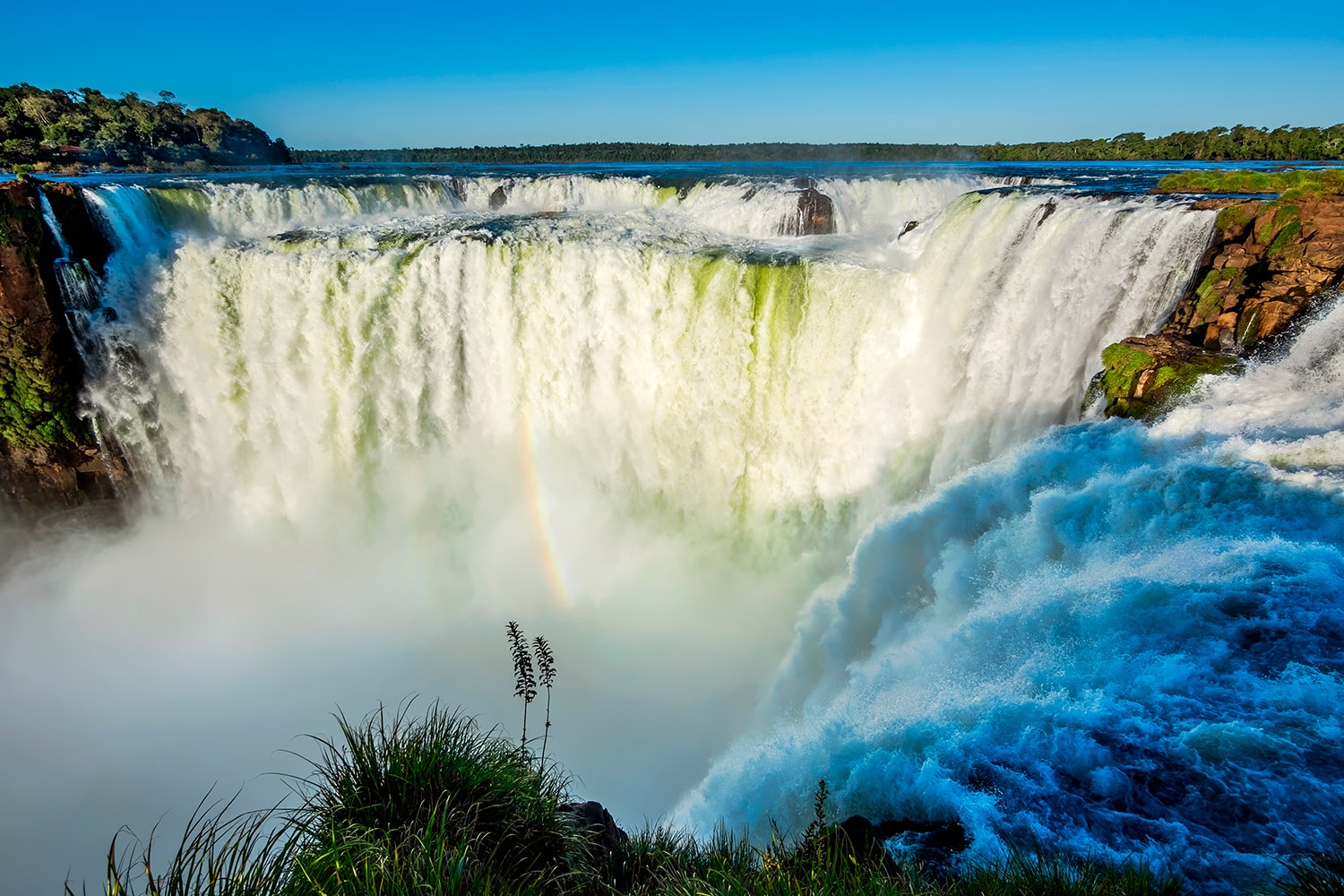 Cataratas del Iguazú desde Foz de Iguaçu - Imagen 1
