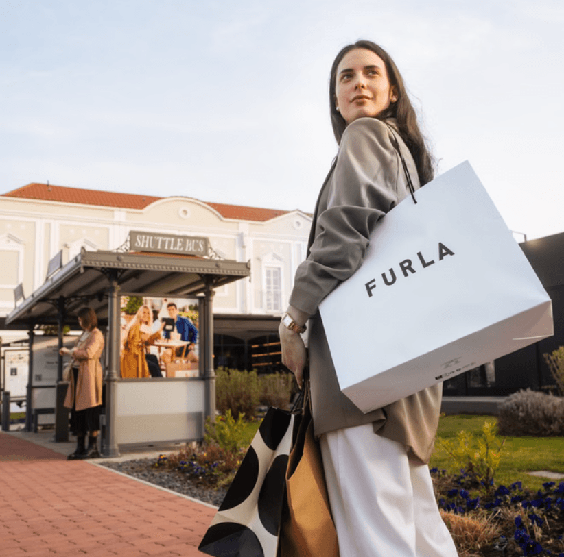 Tour de compras por el Designer Outlet de Parndorf - Imagen 1