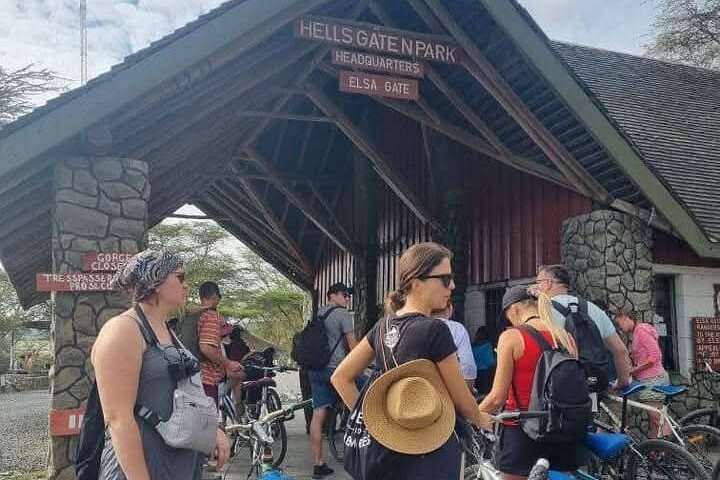 Impresionante excursión de un día a Hellsgate y el lago Naivasha - Wi-Fi gratuito - Imagen 1
