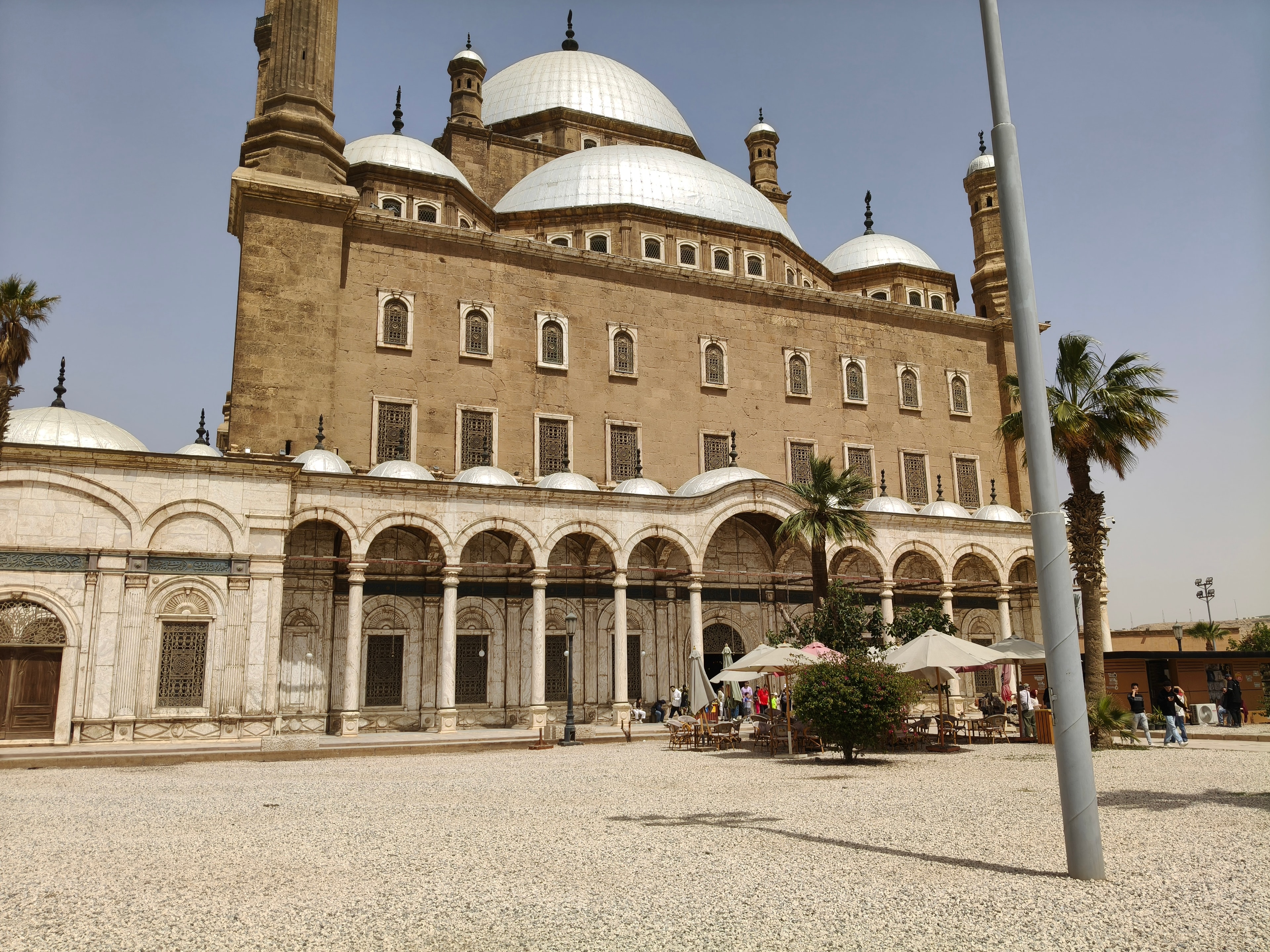 Excursión de 2 días a lo más destacado de El Cairo: Pirámides, Gran Museo Egipcio, El Cairo Viejo y crucero de lujo con cena por el Nilo - Imagen 1