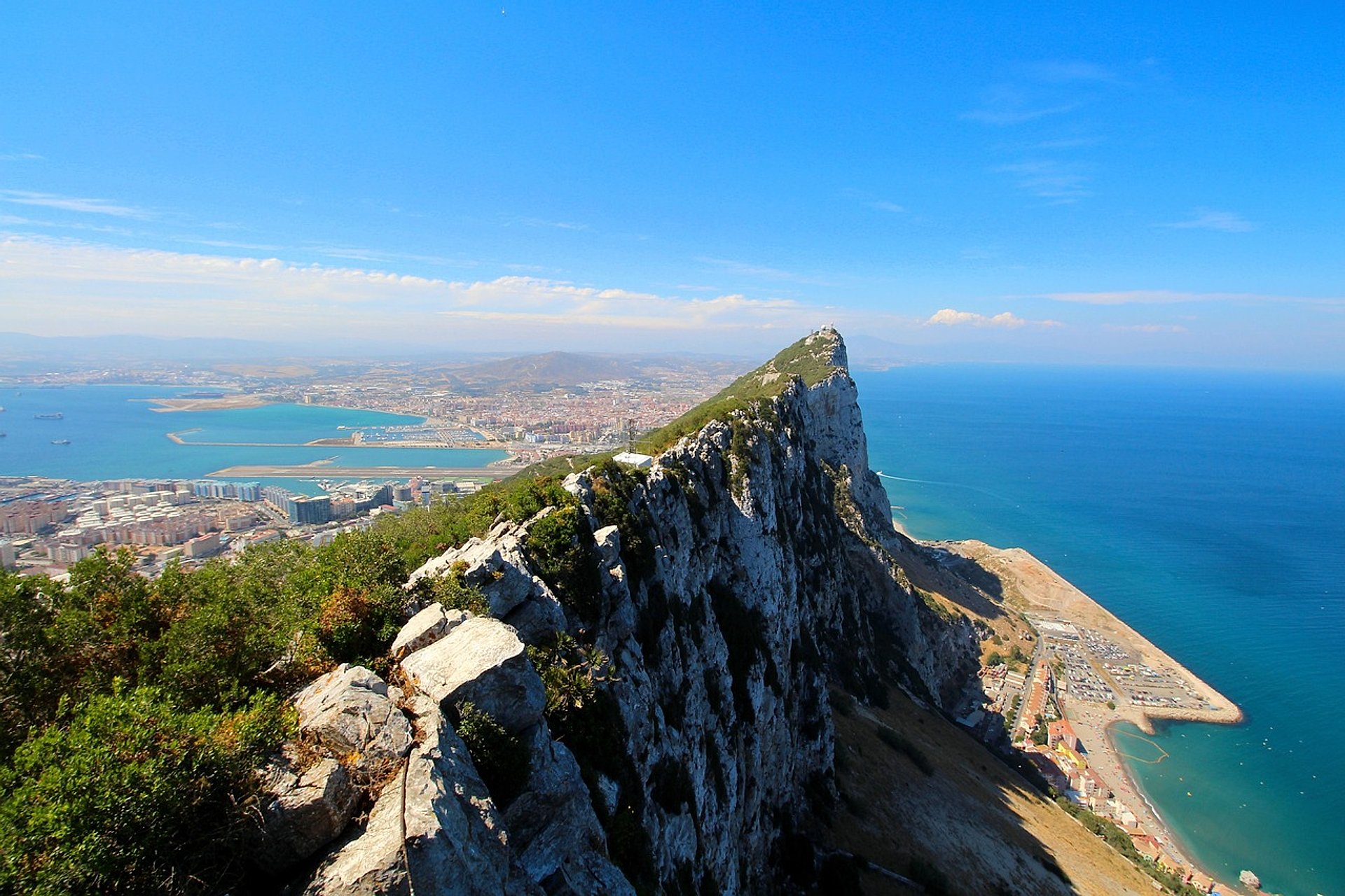 Compras en Gibraltar desde la Costa del Sol - Imagen 1