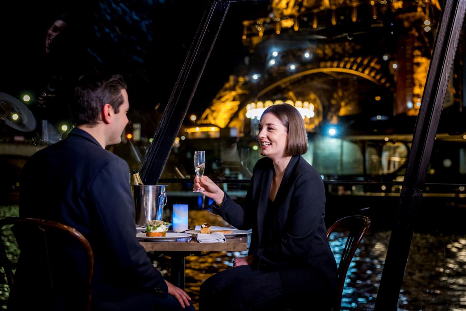 Cena en Crucero París Sena 18:45 hs - Fechas Especiales - Imagen 1