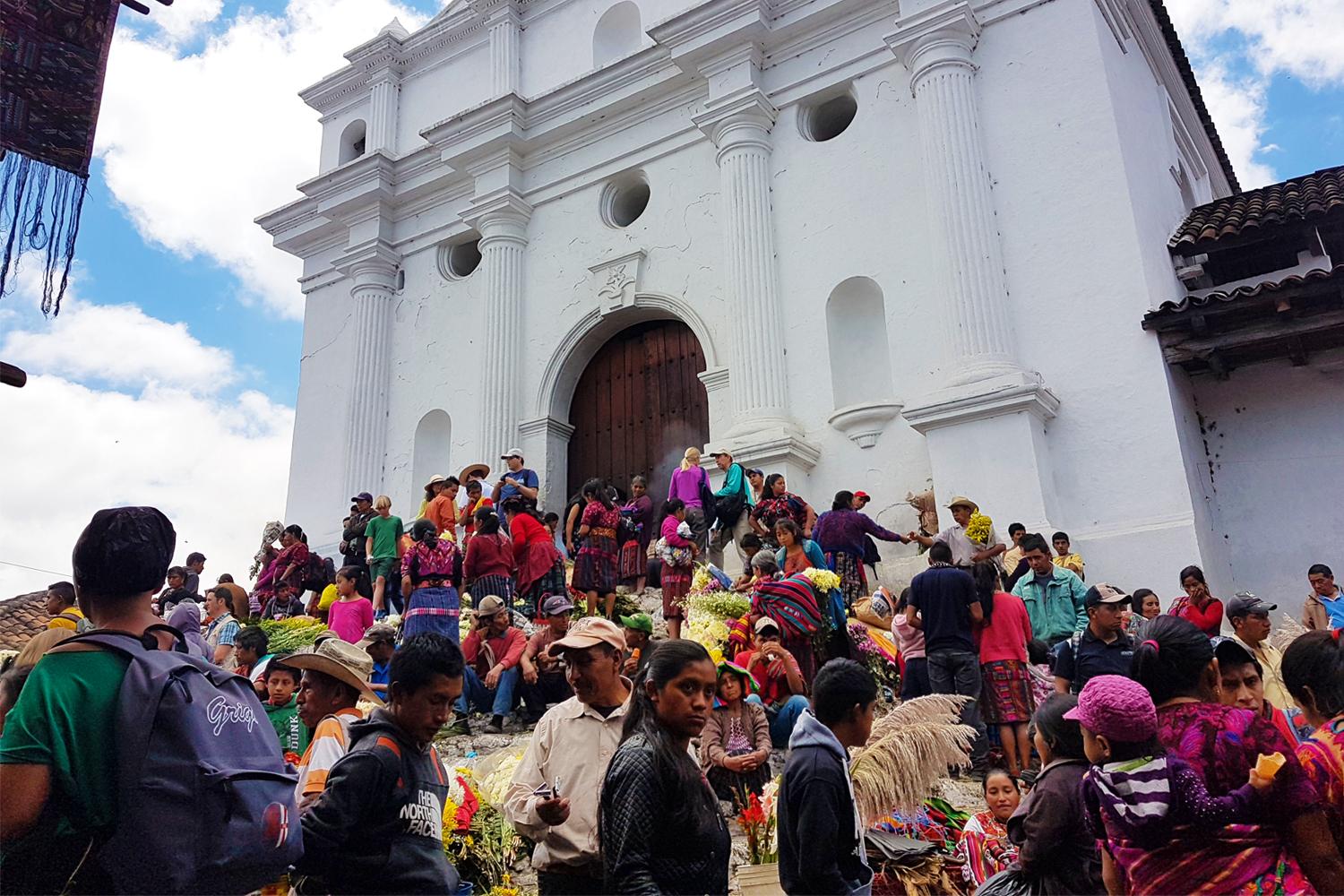 Chichicastenango Market and Lake Atitlan Tour From Antigua - Imagen 1