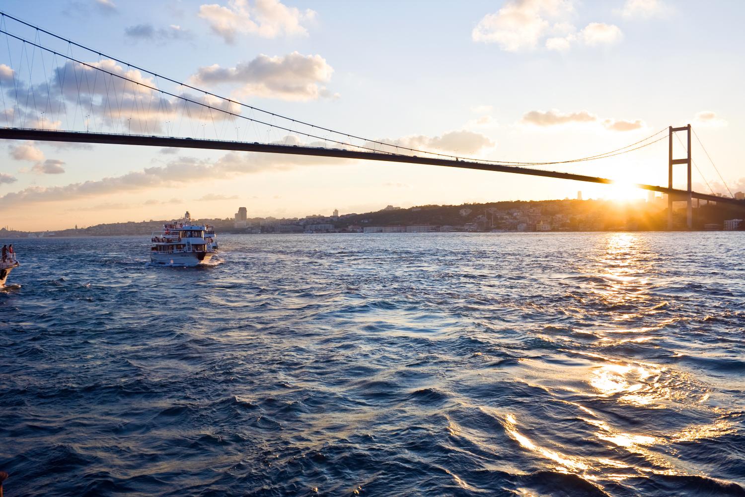 Crucero al atardecer por el Bósforo - Imagen 1