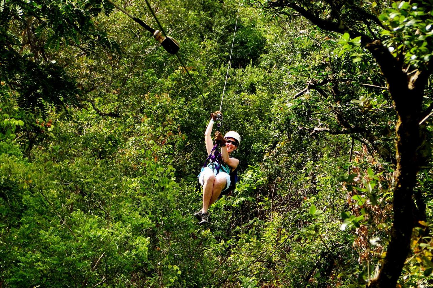 Tirolesa radical e divertida em Puerto Plata - Imagen 1