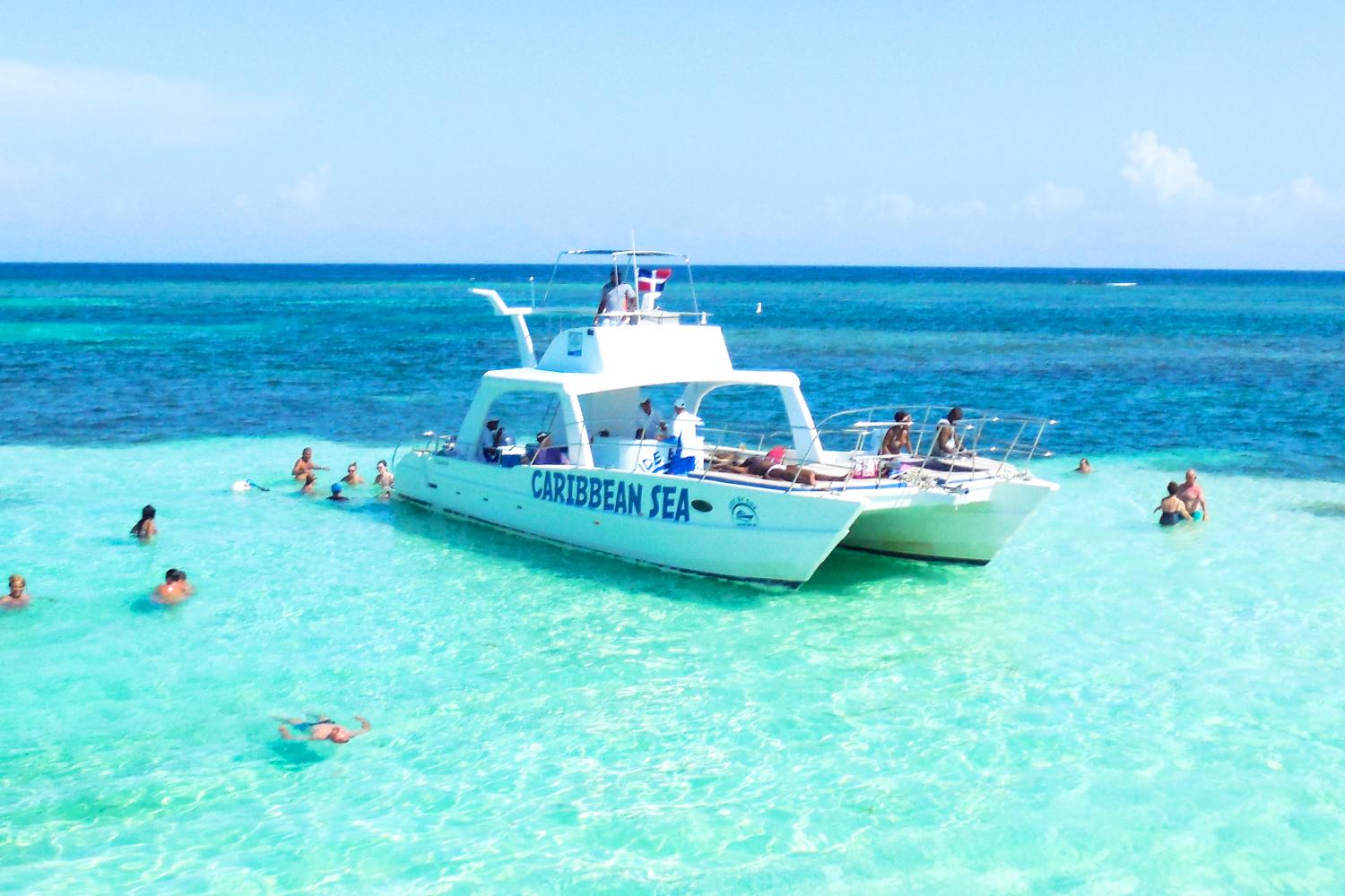 Aventura Salvaje en Catamarán sin Cenote - Imagen 1