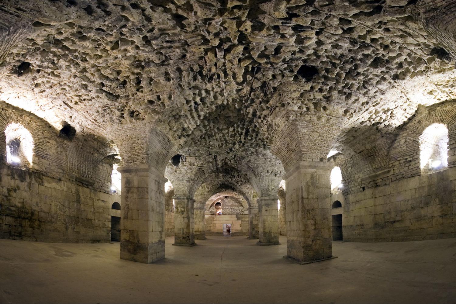 Split: Tour de Game of Thrones com a Adega de Diocleciano - Imagen 1