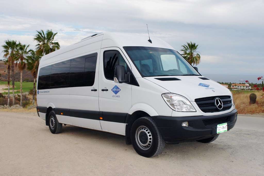 Transfer Compartido ida o vuelta - Aeropuerto Salvador/Hotel - Imagen 1