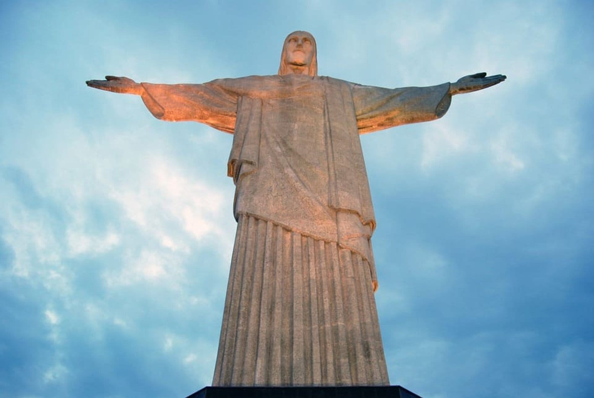Pão de Açúcar e Corcovado ao pôr do sol