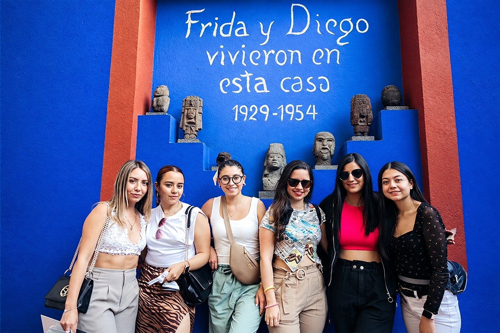 Entrance to Frida Kahlo Museum on CDMX