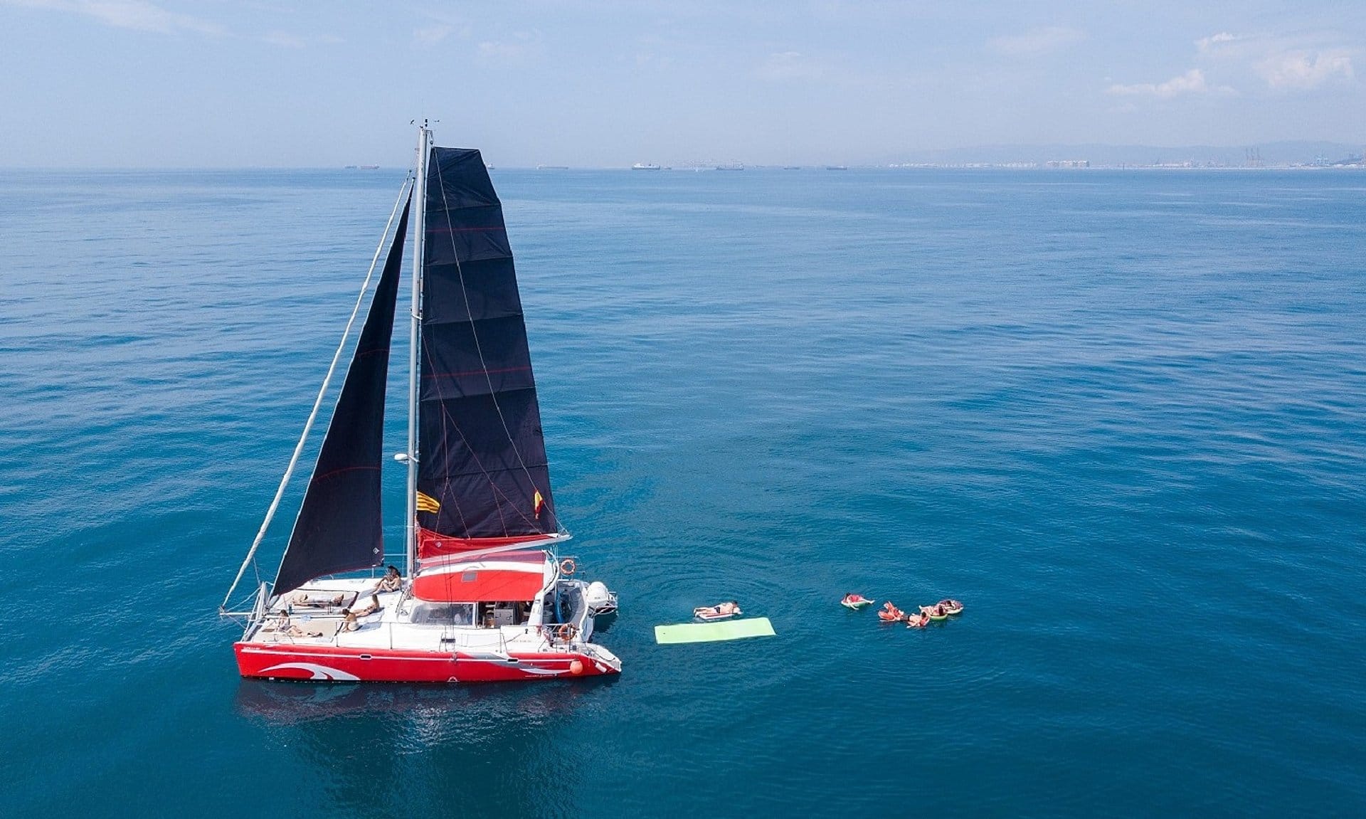 Exclusive Catamaran Cruise with Tapa & Drink