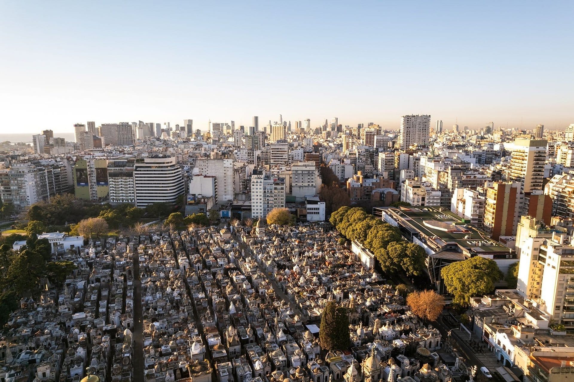 Urban Suites Recoleta: Breakfast with a View