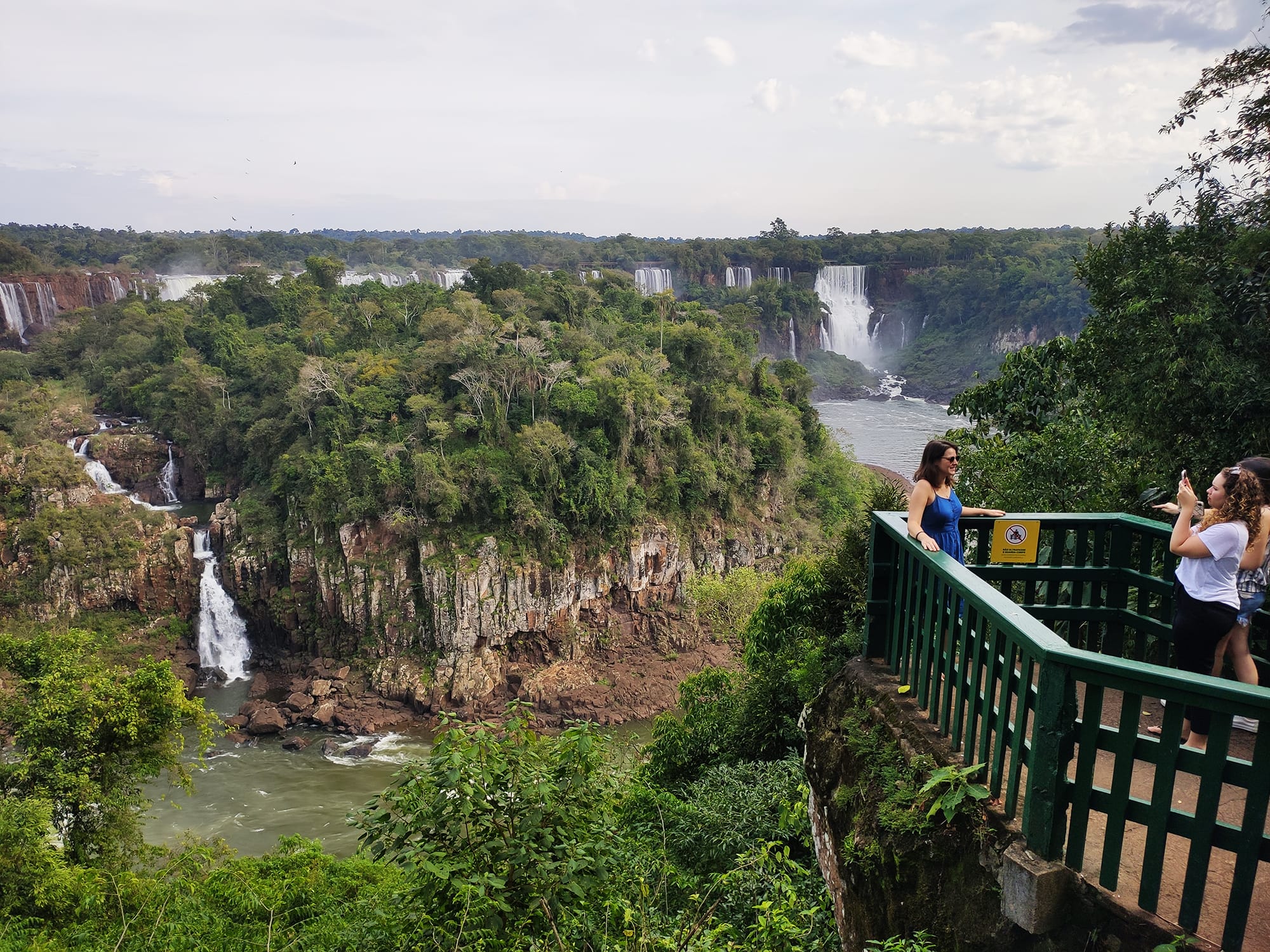 Macuco Safari, Helicopter and Bird Park